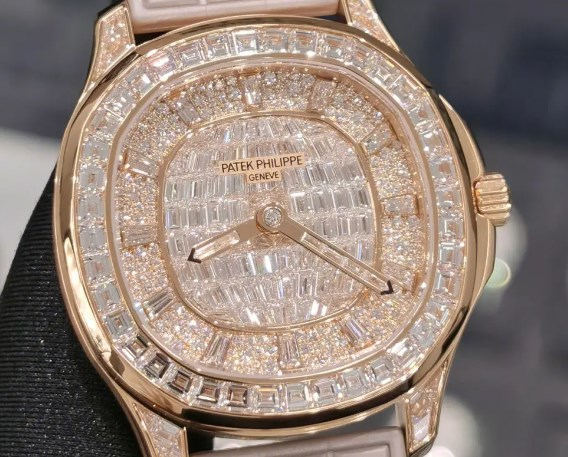 百达翡丽腕表进灰(如何正确清洁保养)